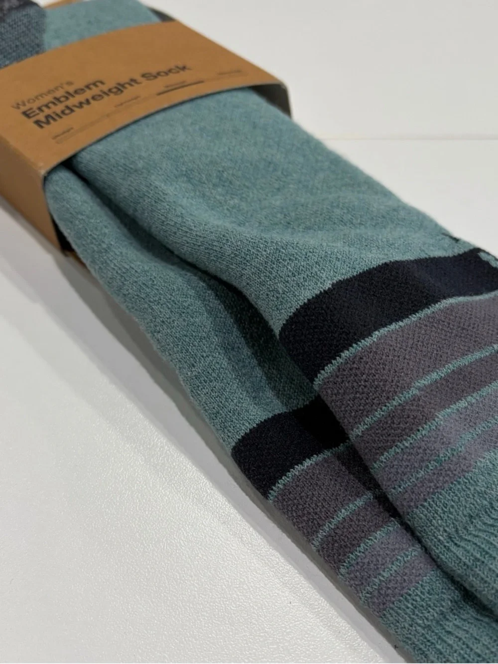 Burton Women's Small Medium Emblem Midweight Socks Ski Snowboard NWT Blue